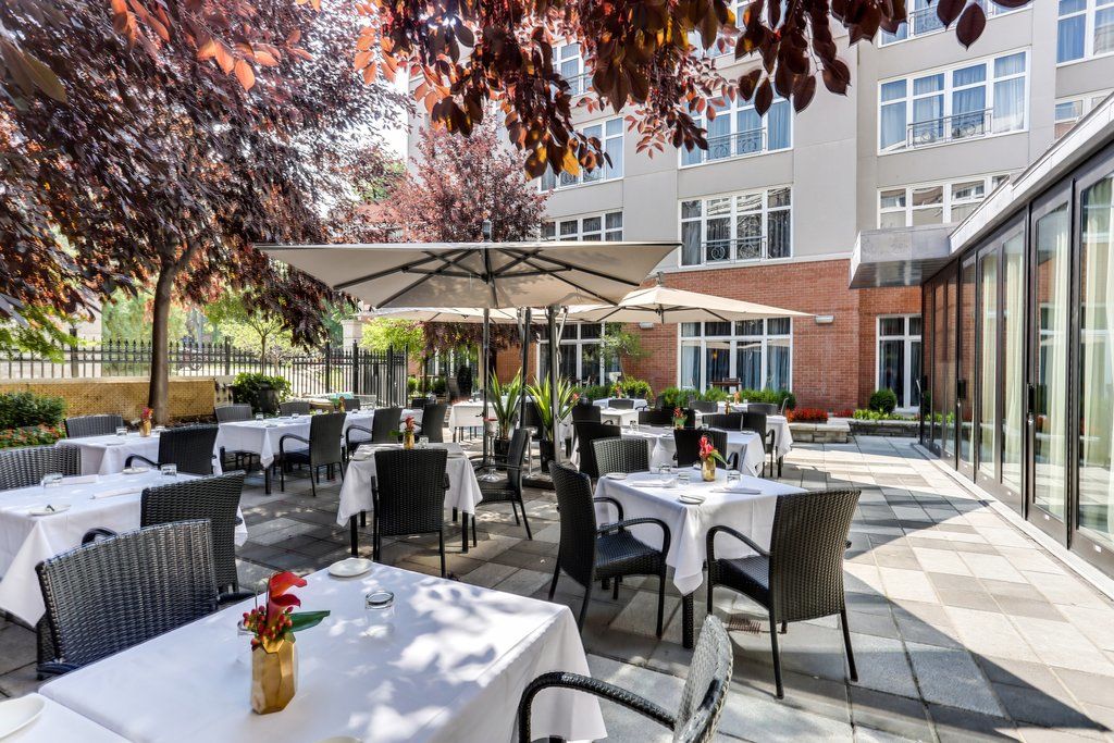 Saint-Sulpice Montreal Hotel Exterior photo