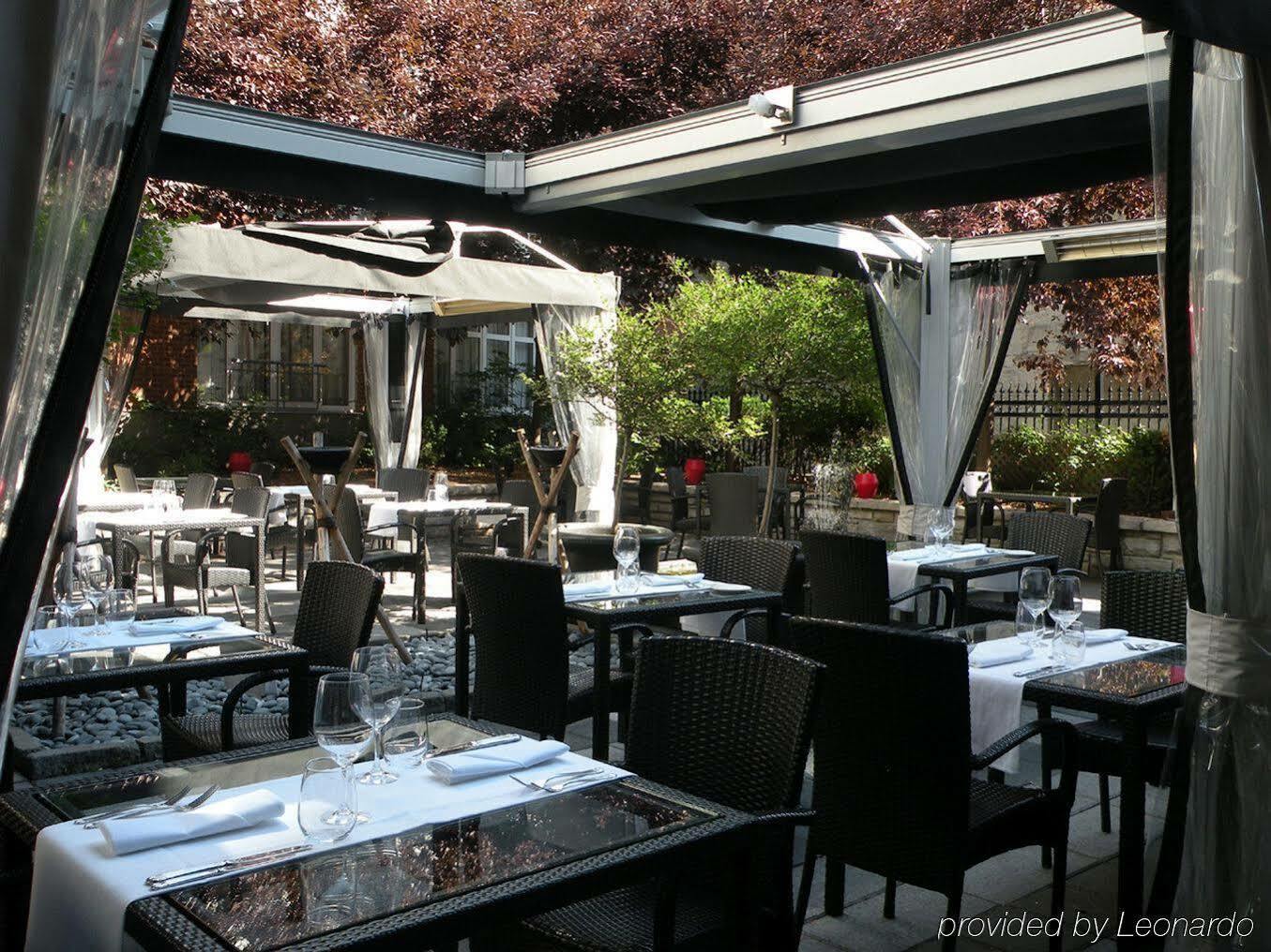 Saint-Sulpice Montreal Hotel Restaurant photo